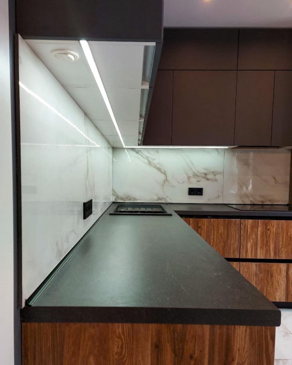 Фото в интерьере ETERNO ETM08 Terra, Matt Collection с сочетание ETERNO ETM03 Sander